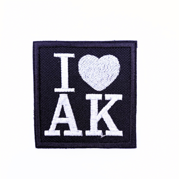 PATCH BORDADO I LOVE AK 7 X 7 CM